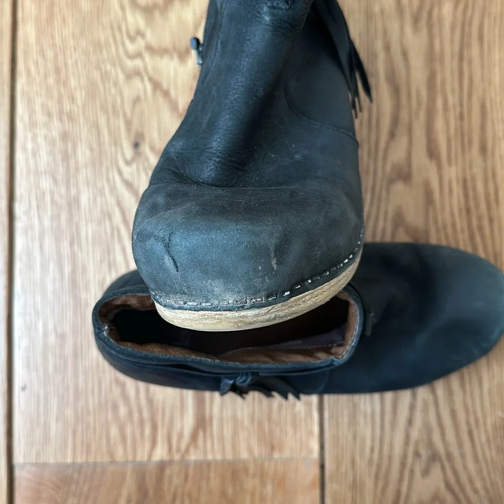 DANSKO | Tassle ankle bootie size 37